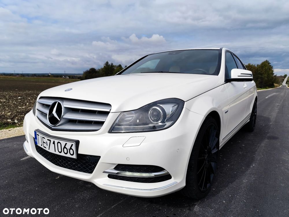 Mercedes-Benz Klasa C 350 BlueEff Avantgarde - 7