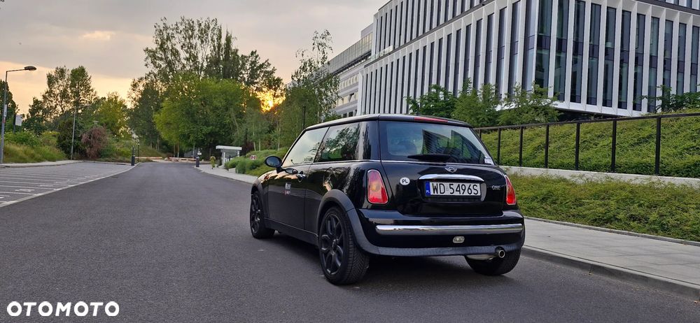 MINI ONE Standard - 8