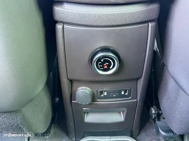 Renault Espace 1.6 dCi Initiale Paris EDC - 27