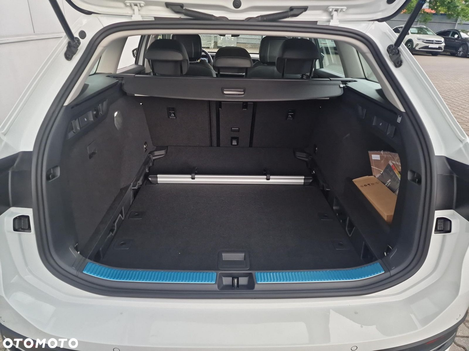 Volkswagen Passat 1.5 TSI EVO Business DSG - 23