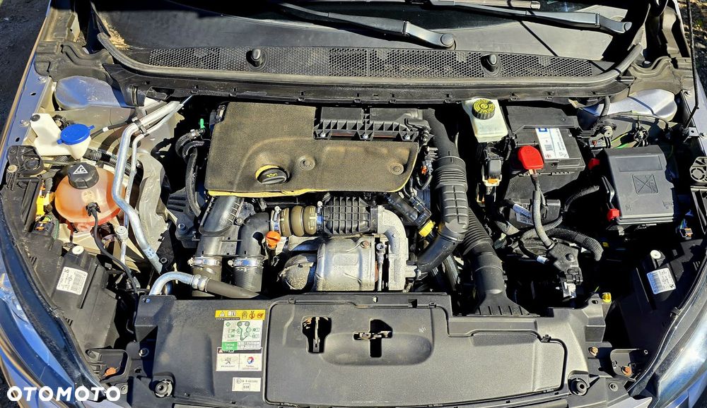 Peugeot 308 BlueHDi FAP 120 Stop & Start Allure - 23