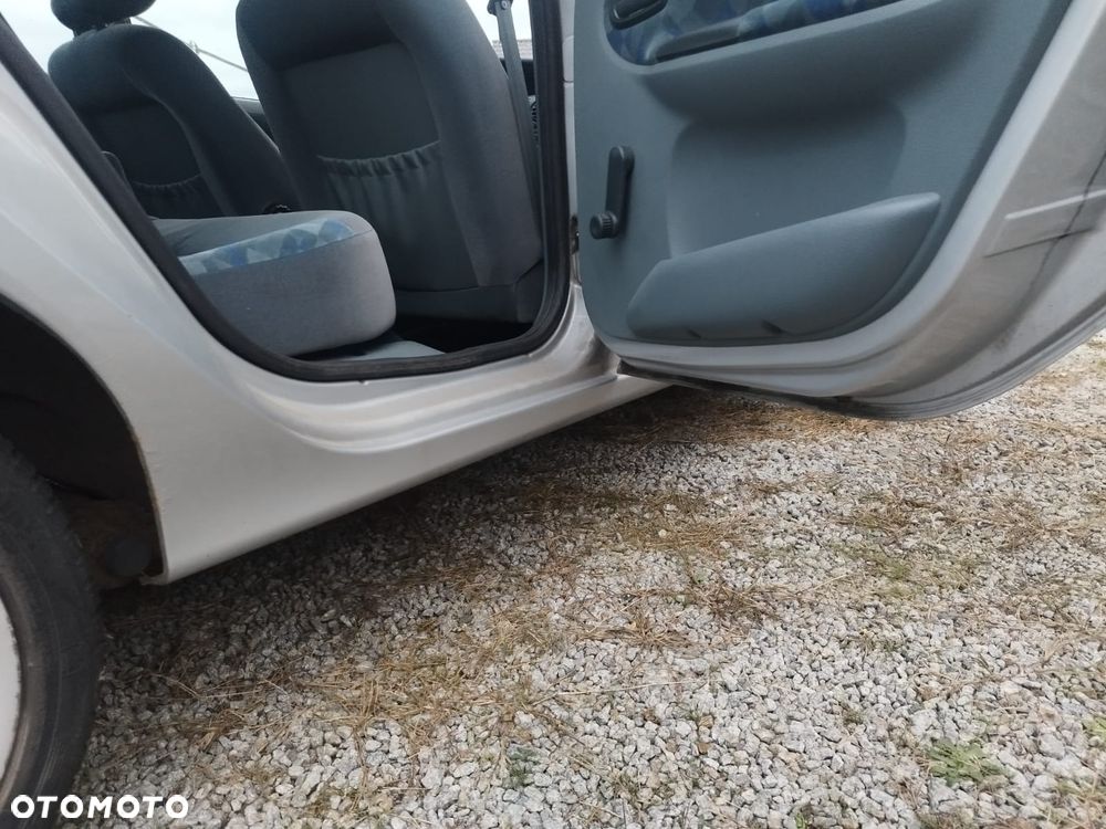 Renault Megane - 23