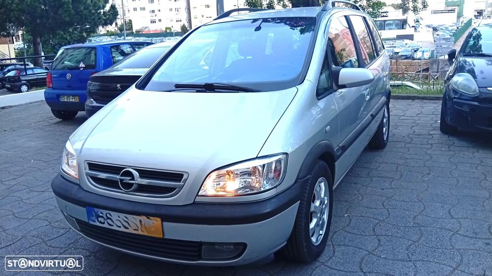 Opel Zafira 1.6 16V Comfort - 1