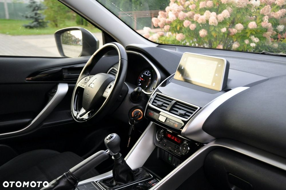 Mitsubishi Eclipse Cross - 18