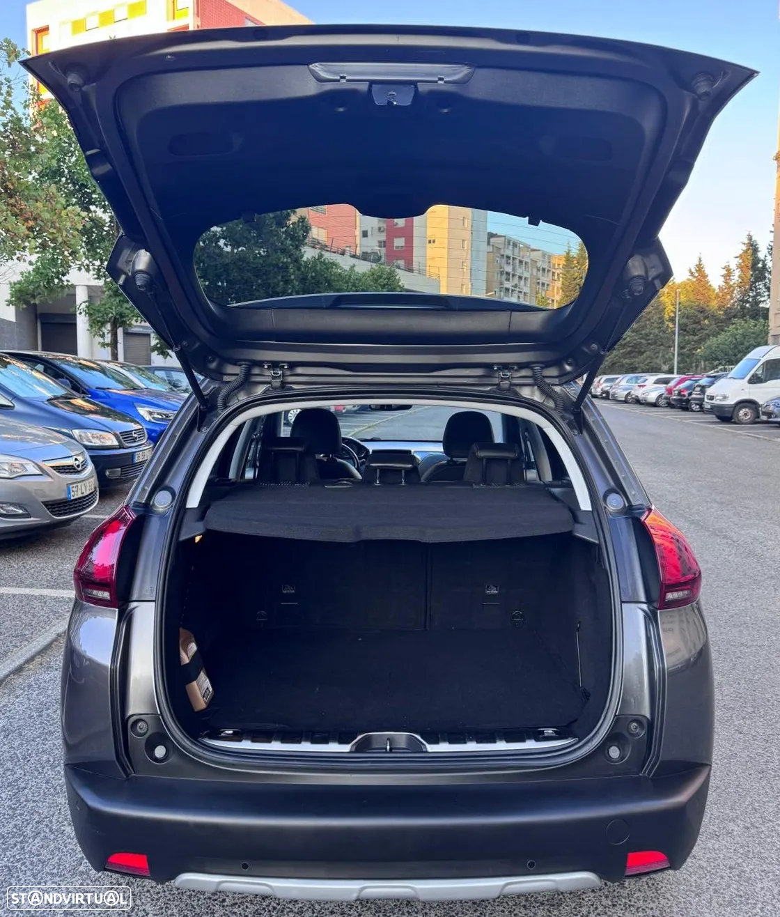 Peugeot 2008 1.2 PureTech Allure EAT6 - 9