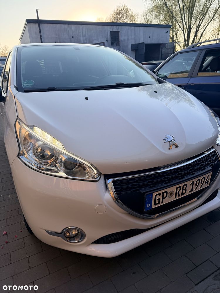 Peugeot 208 82 VTI Allure - 27
