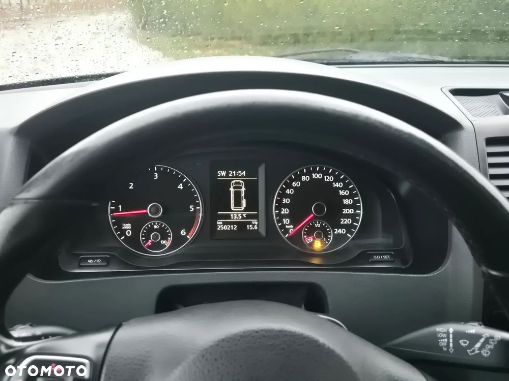 Volkswagen Transporter Caravelle Edition - 20