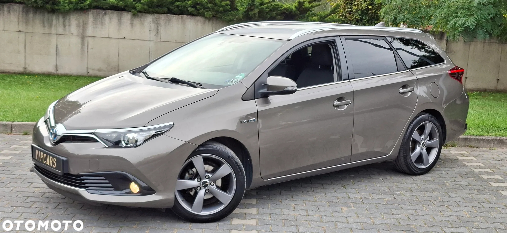 Toyota Auris 1.8 VVT-i Hybrid Automatik Touring Sports Executive - 3