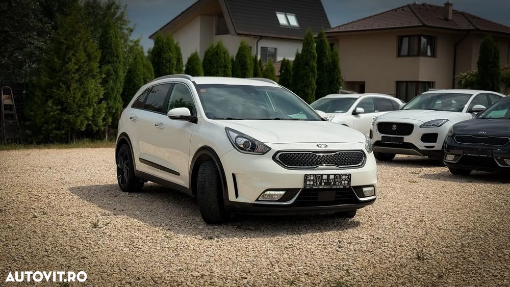 Kia Niro 1.6 GDI 2WD Aut. Vision - 2