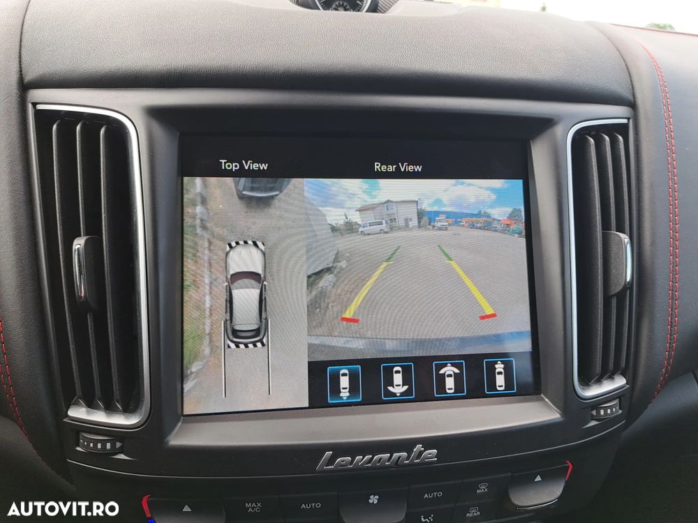 Maserati Levante Q4 GranSport - 4