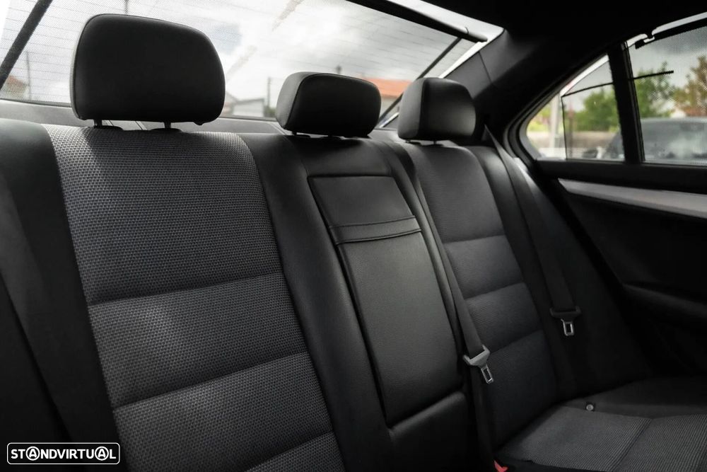 Mercedes-Benz C 220 CDI Avantgarde - 24
