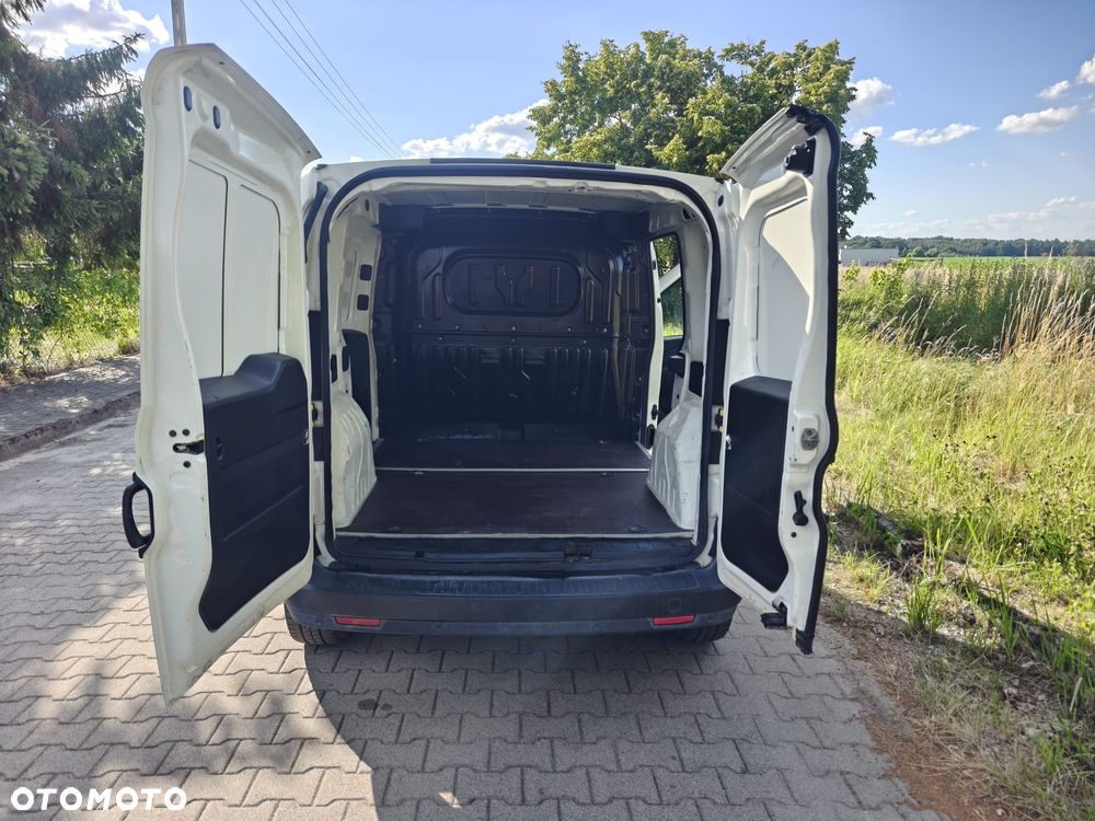Opel COMBO - 20