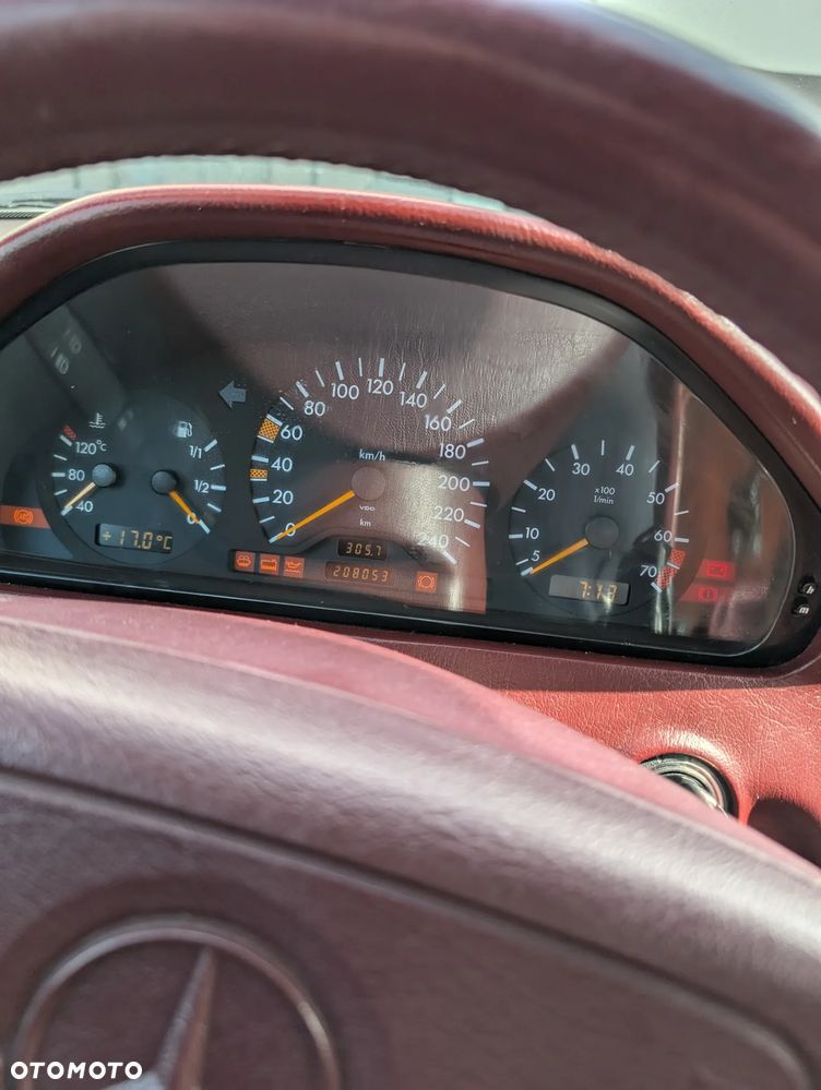 Mercedes-Benz Klasa C 200 T Elegance - 16