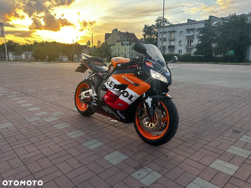 Honda CBR - 4