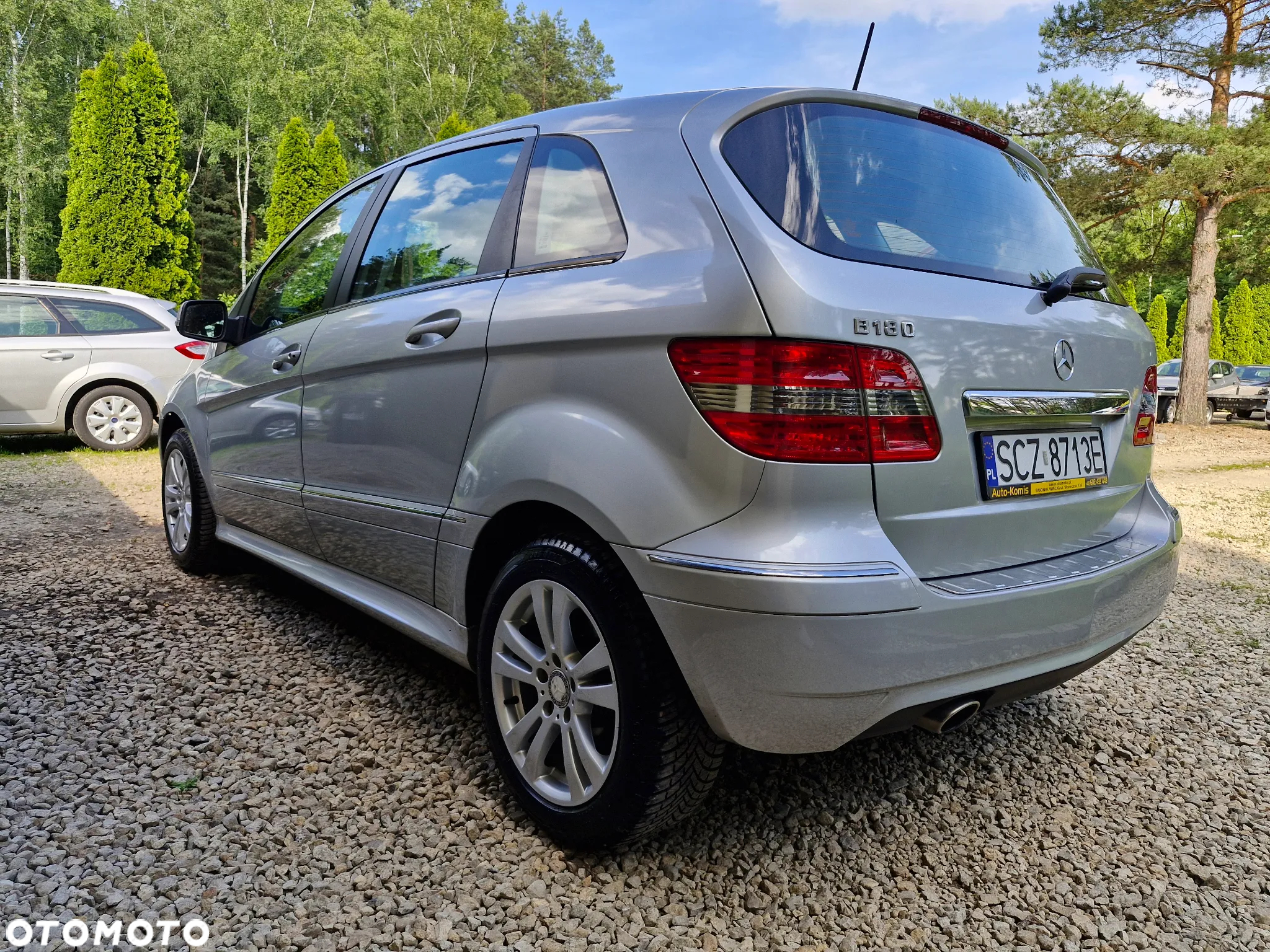 Mercedes-Benz Klasa B 180 BlueEffICIENCY - 19