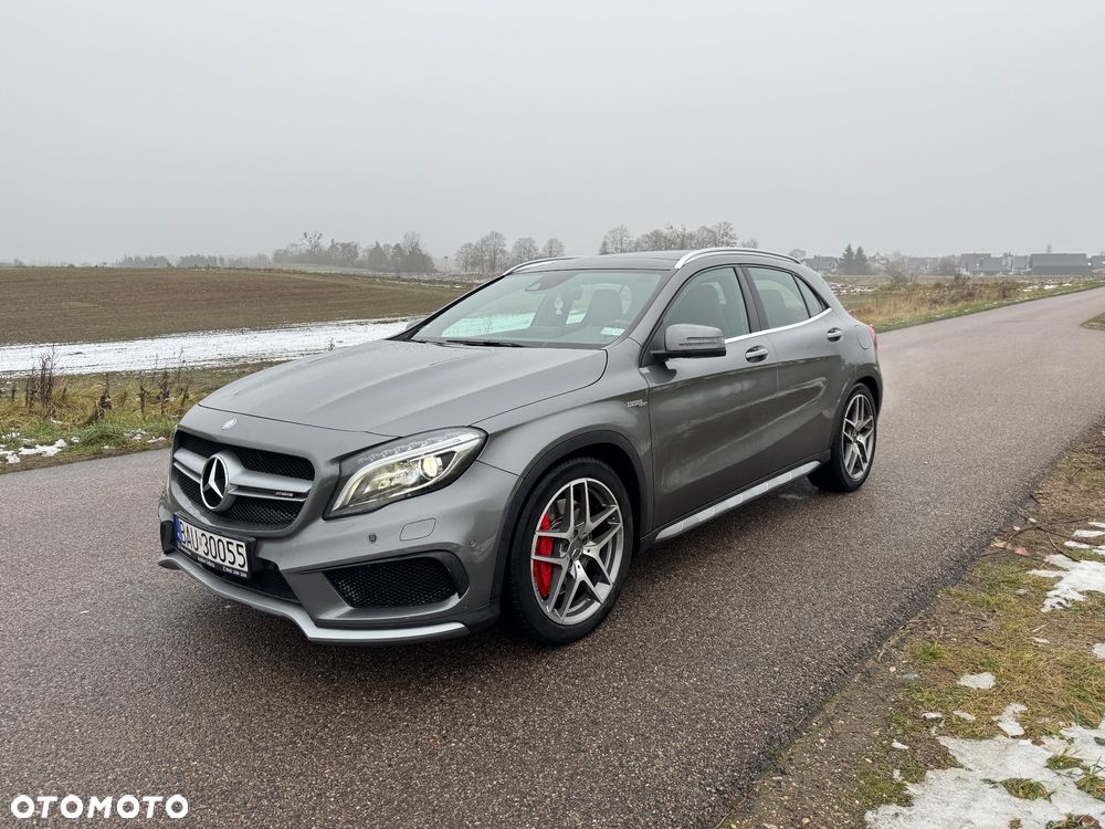 Mercedes-Benz GLA - 1