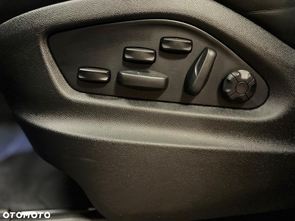 Porsche Cayenne - 17