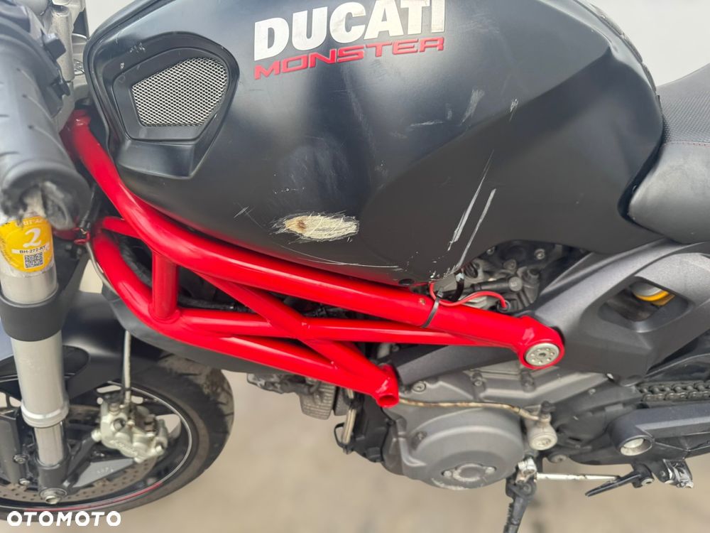 Ducati Monster - 17