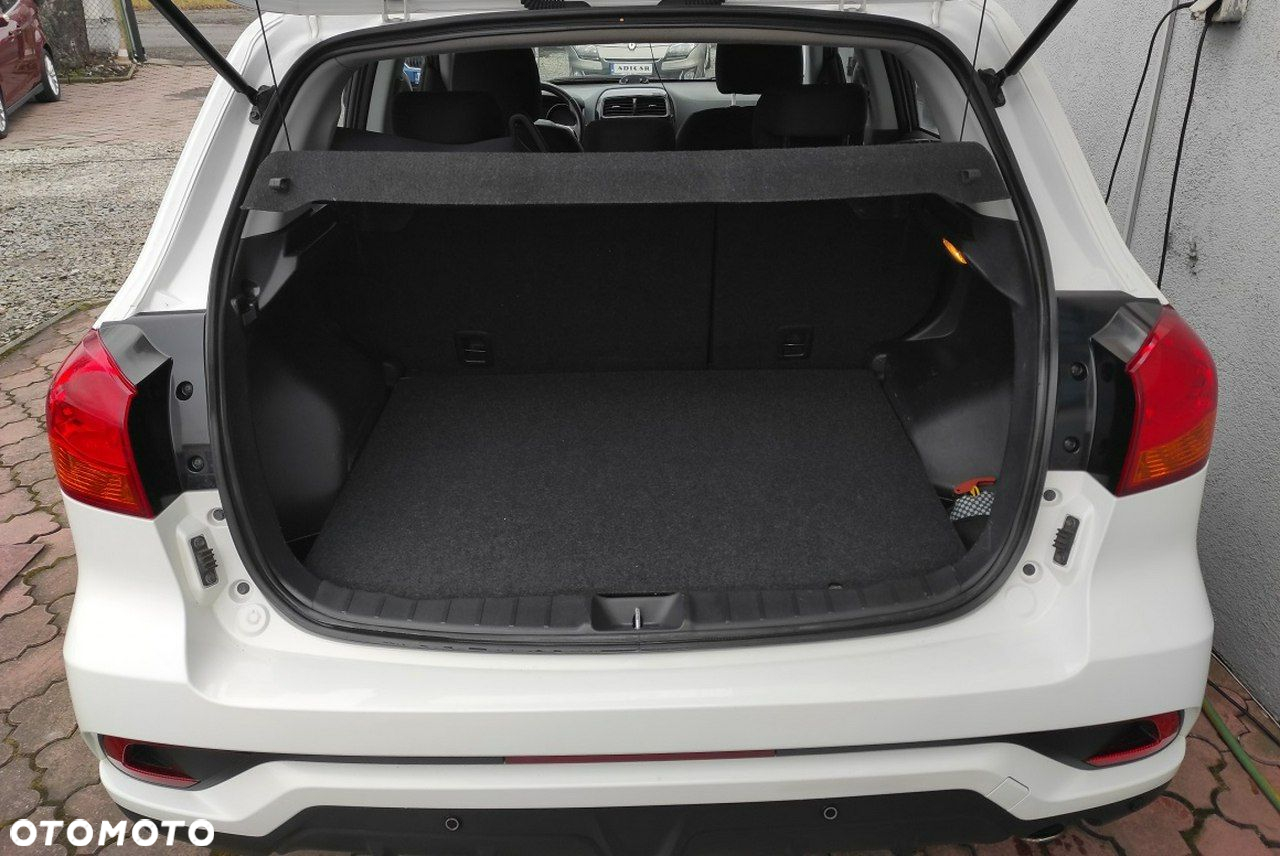 Mitsubishi ASX - 14
