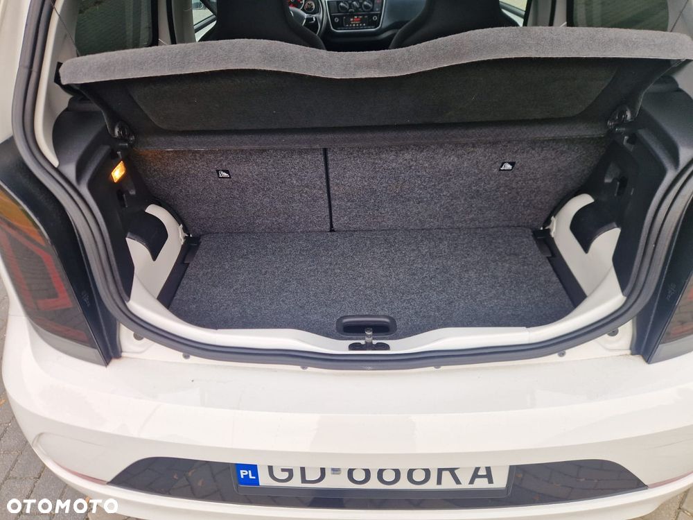 Volkswagen up! - 22