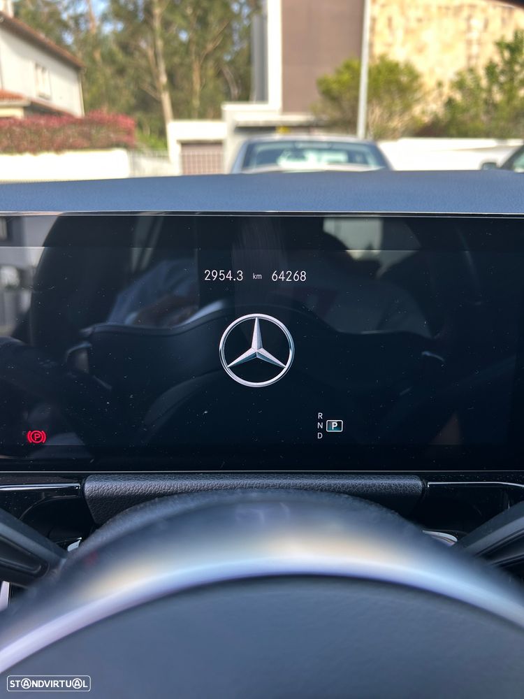 Mercedes-Benz GLA 180 d AMG Line - 5