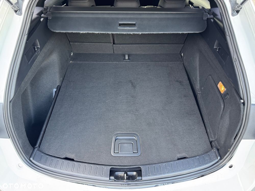 Toyota Corolla 2.0 Lounge - 38