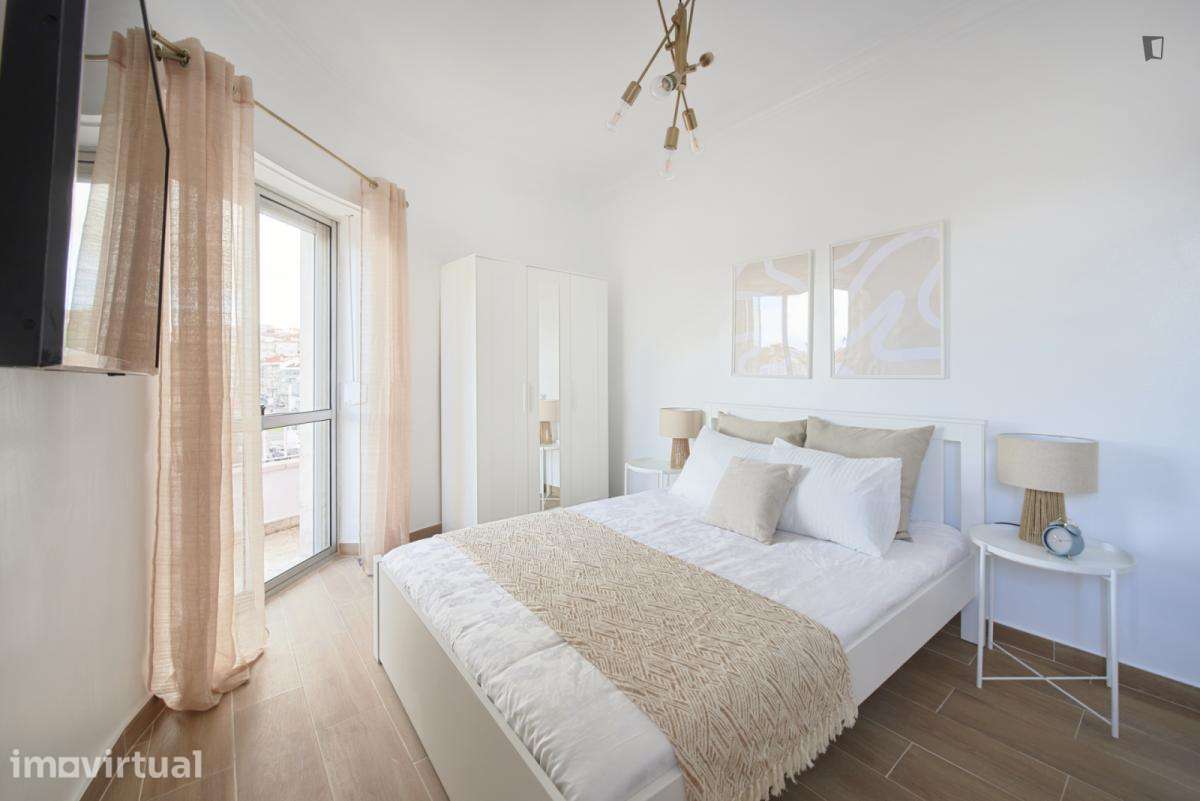 Quarto - localizado em Amadora Lisbon - Grande imagem: 4/33