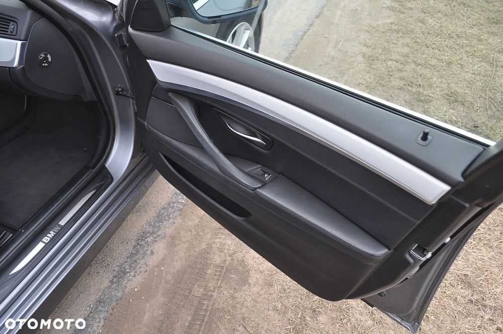 BMW Seria 5 520d Modern Line - 22