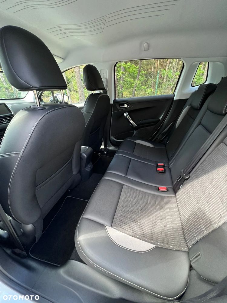 Peugeot 2008 1.6 BlueHDi Allure - 7