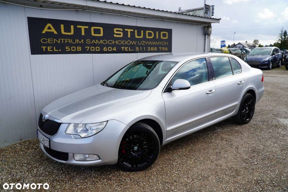 Skoda Superb 2.0 TDI DSG Exclusive - 31