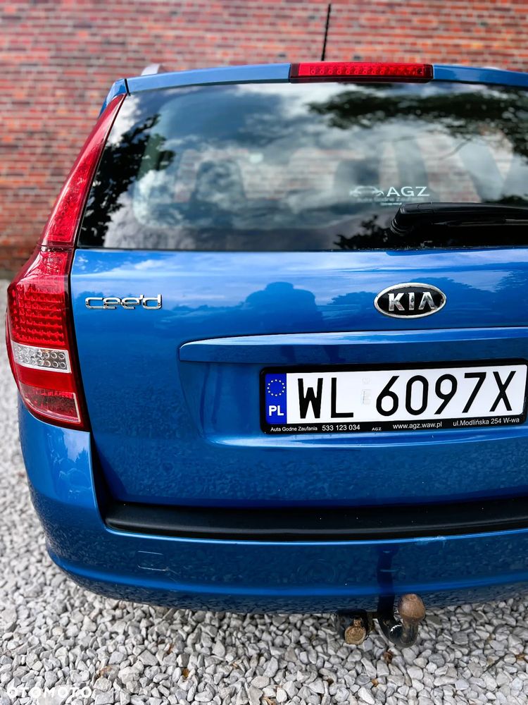 Kia Ceed - 31