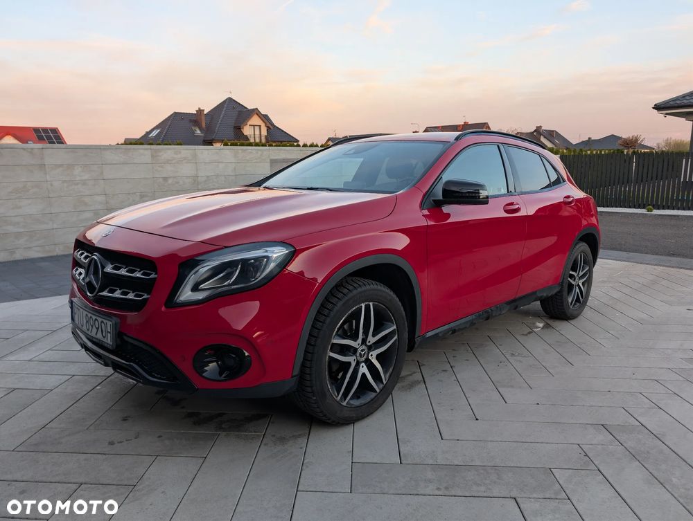 Mercedes-Benz GLA 180 d 7G-DCT - 3