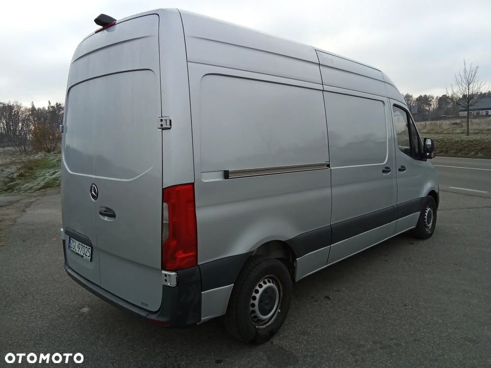 Mercedes-Benz SPRINTER - 7