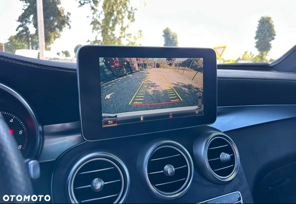 Mercedes-Benz GLC 300 4-Matic - 12