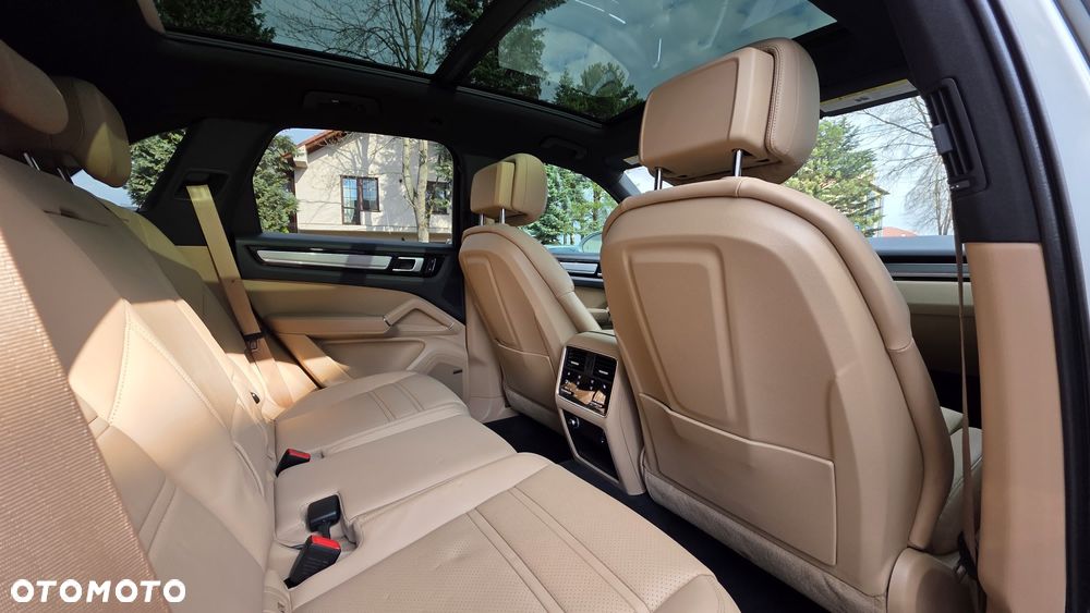 Porsche Cayenne S Platinum Edition - 19