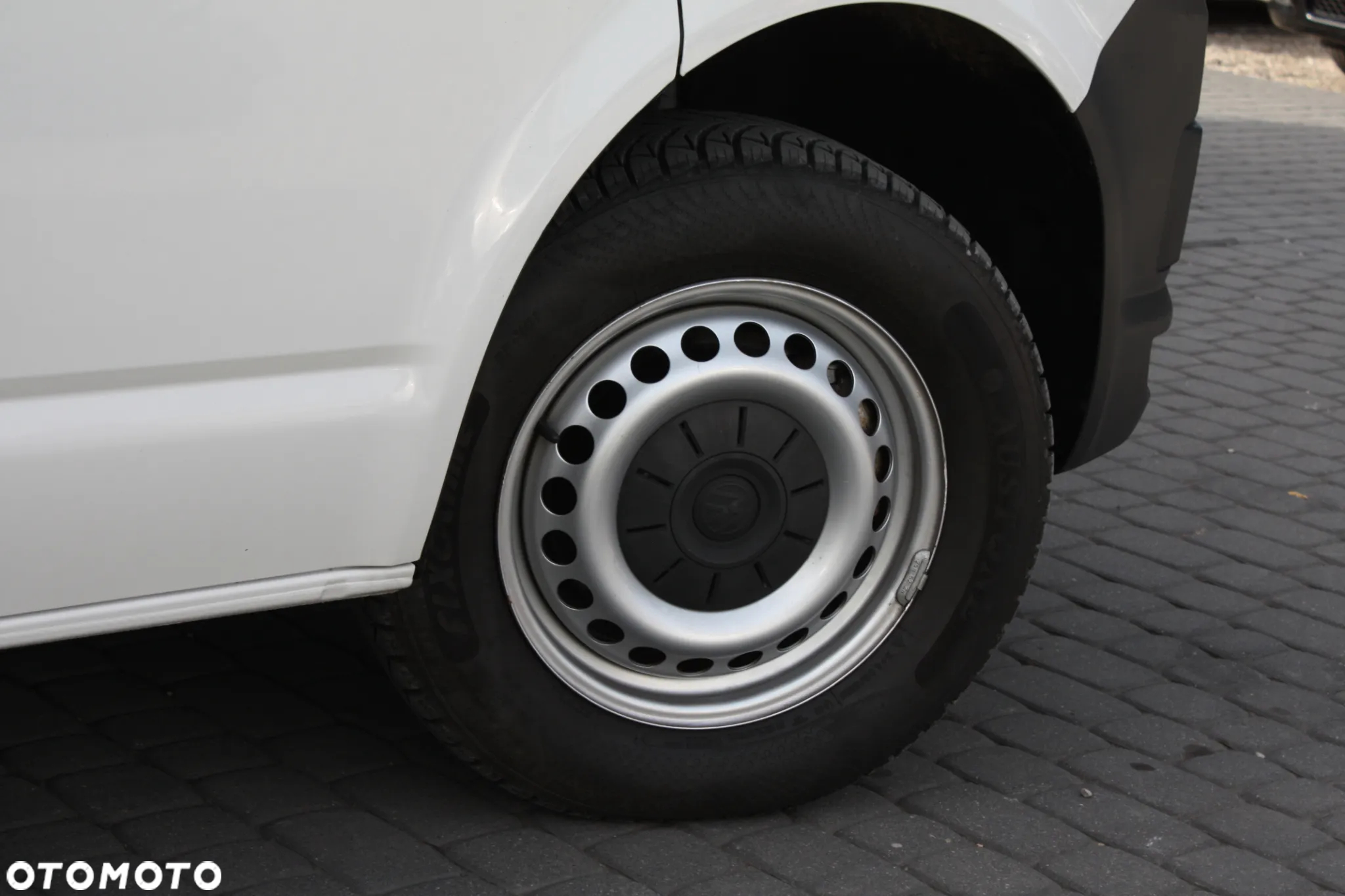 Volkswagen Transporter - 8