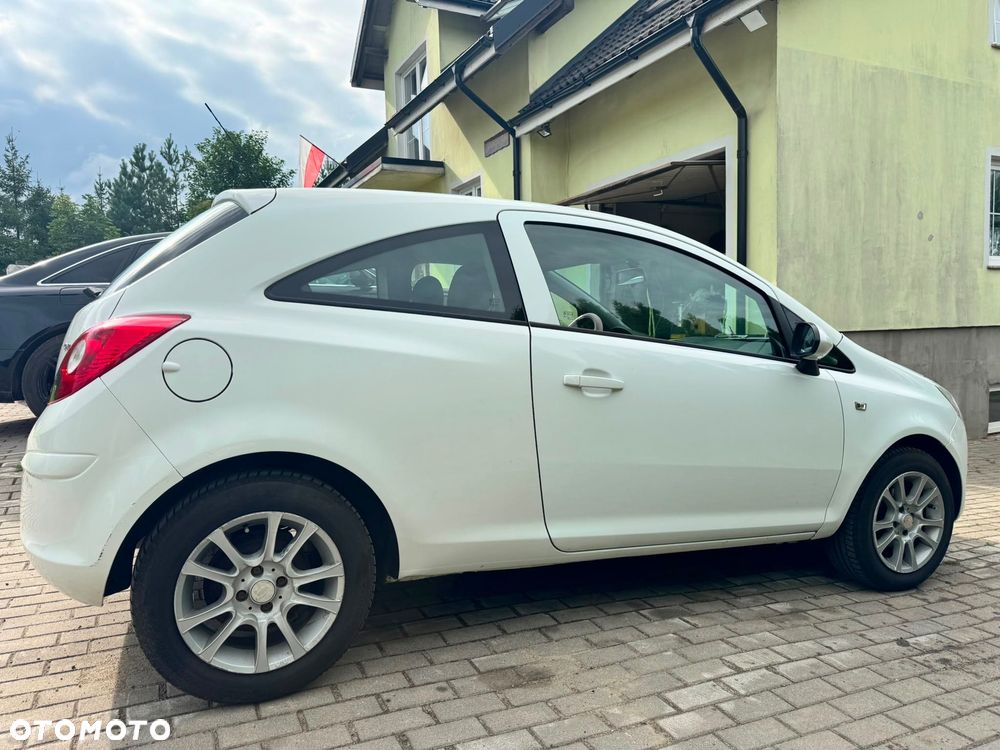 Opel Corsa - 4