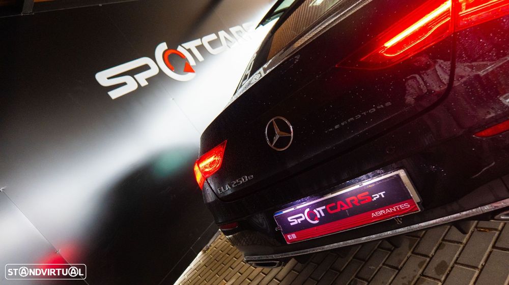 Mercedes-Benz CLA 250 e AMG Line - 29