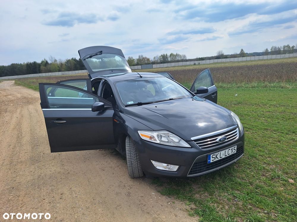 Ford Mondeo 2.0 TDCi Ghia - 11