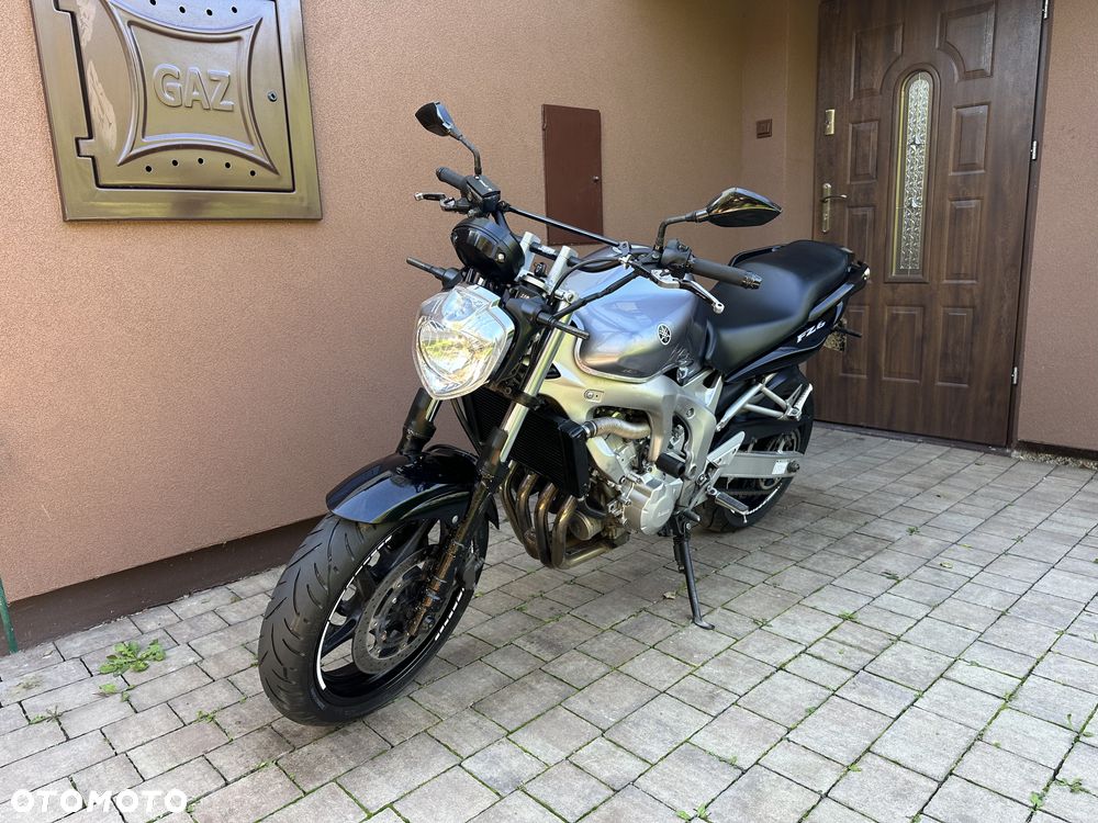 Yamaha FZ6 - 14