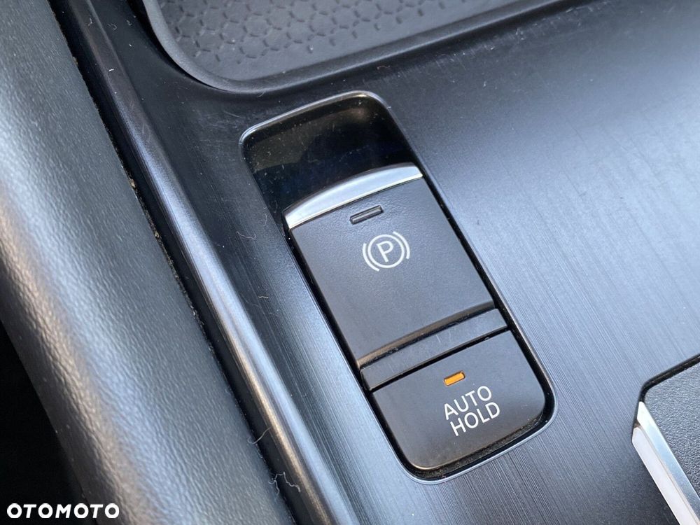 Nissan Qashqai - 25