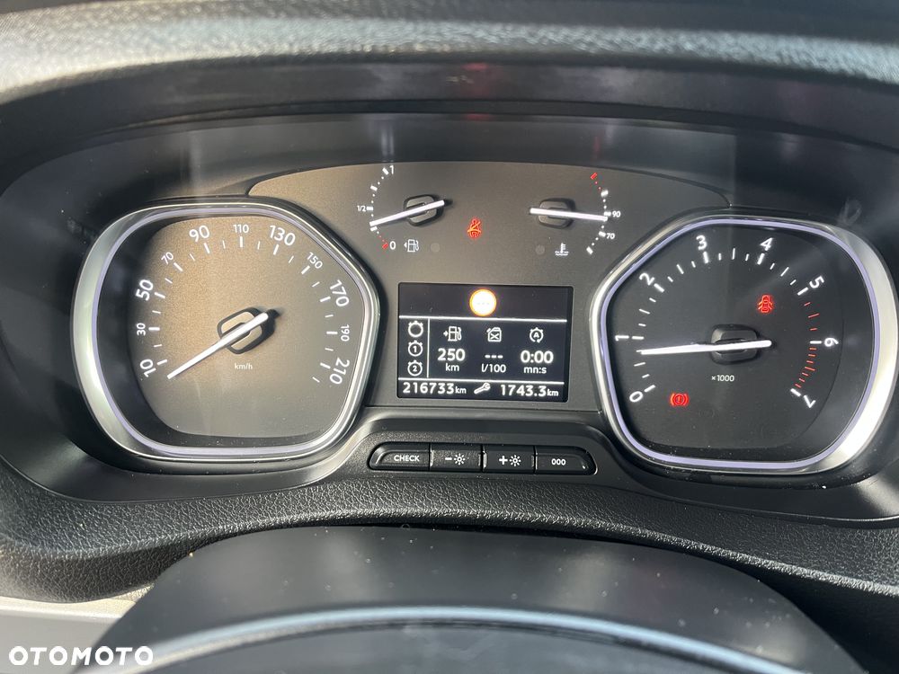 Peugeot EXPERT - 9