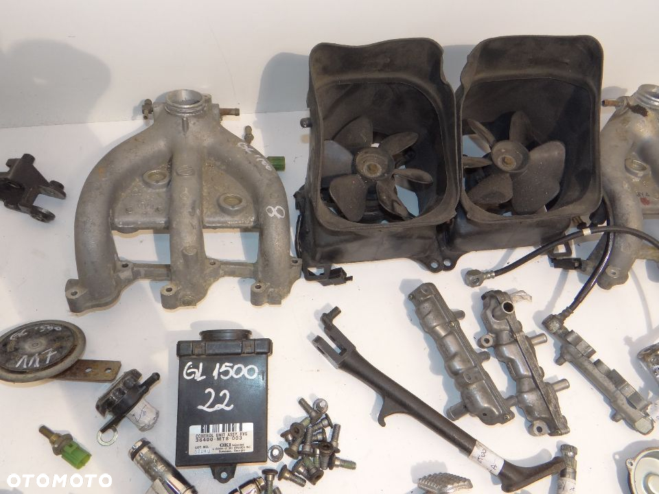 GL 1500 Goldwing gaźniki regulator napięcia wentylator kolektor wydechowy moduł zapłonowy H2153 - 10