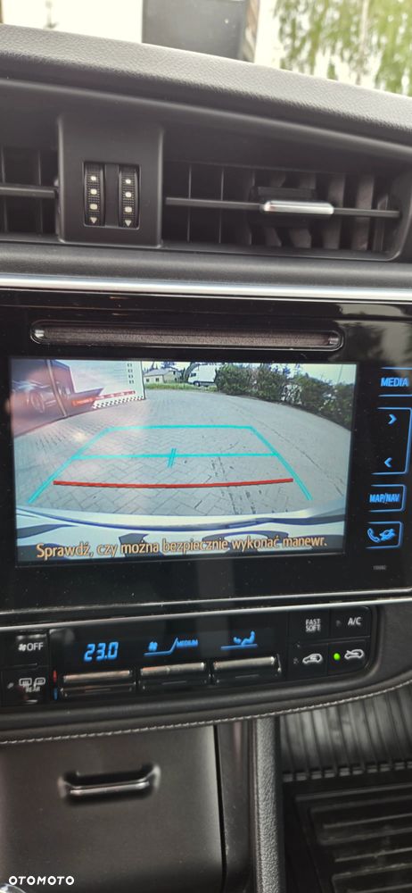 Toyota Auris 1.6 D-4D Design Edition - 26