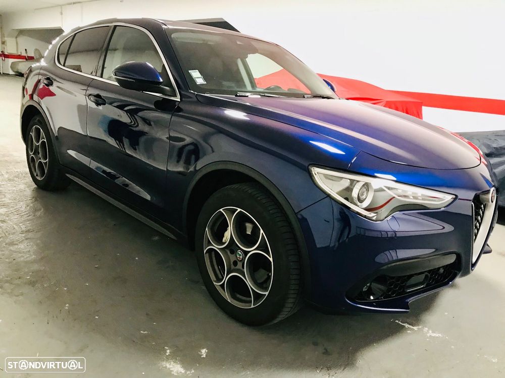Alfa Romeo Stelvio 2.2 D Estrema Q4 AT8 - 7
