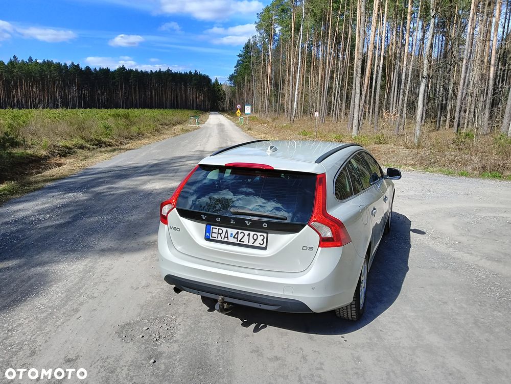 Volvo V60 D3 Summum - 13