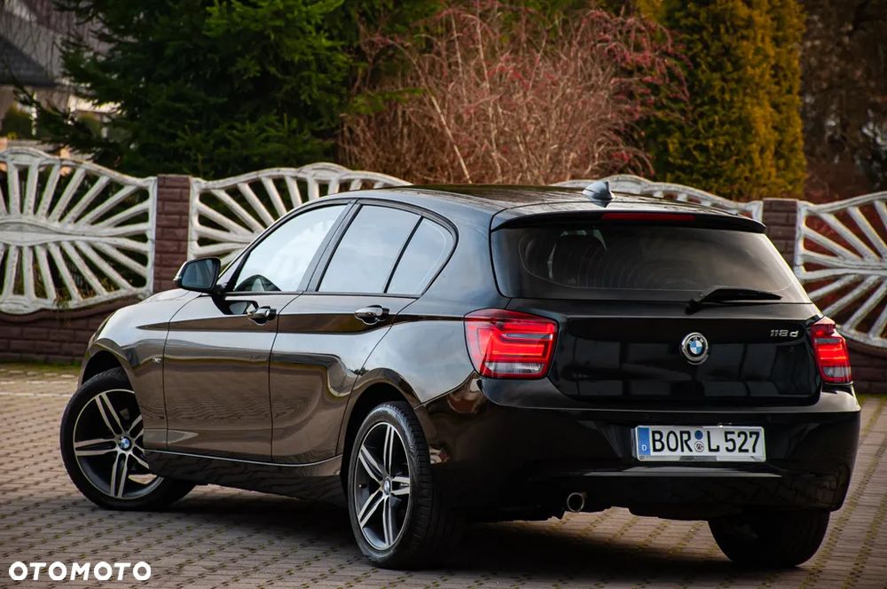 BMW Seria 1 118d DPF Edition Sport - 11