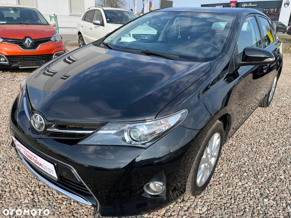 Toyota Auris - 12