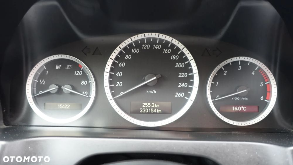 Mercedes-Benz Klasa C 200 CDI Classic - 11