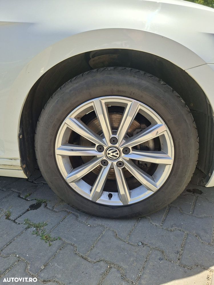 Volkswagen Passat 2.0 TDI (BlueMotion Technology) Comfortline - 12